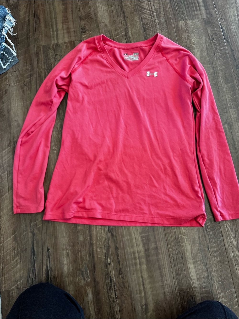 Under Armour Hot Pink V-Neck Long Sleeve Athletic Top